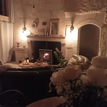 Des Perreyeurs - Maison Troglodyte Avec Vue Sur Loire * Montsoreau