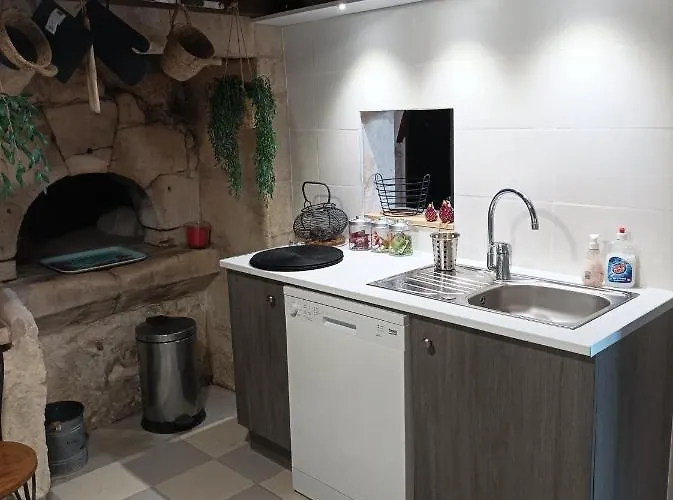 Des Perreyeurs - Maison Troglodyte Avec Vue Sur Loire *