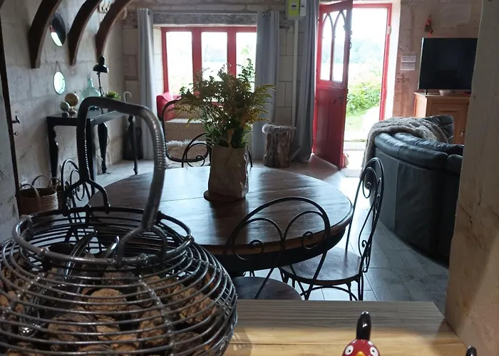 بيت للعطل Des Perreyeurs - Maison Troglodyte Avec Vue Sur Loire