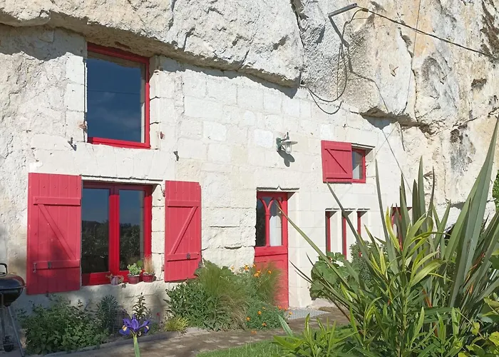 بيت للعطل Des Perreyeurs - Maison Troglodyte Avec Vue Sur Loire