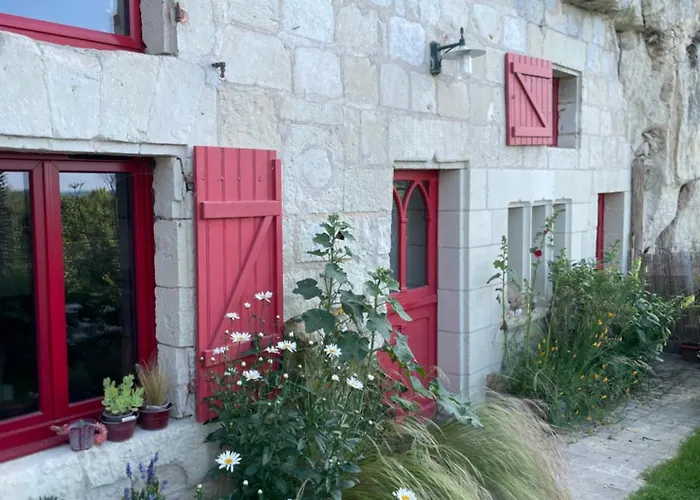 بيت للعطل Des Perreyeurs - Maison Troglodyte Avec Vue Sur Loire *